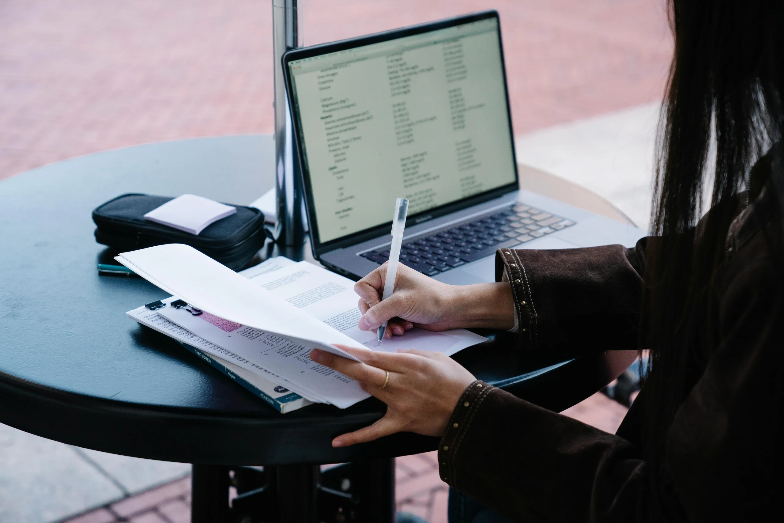 Common Research Design Errors in PhD Theses
